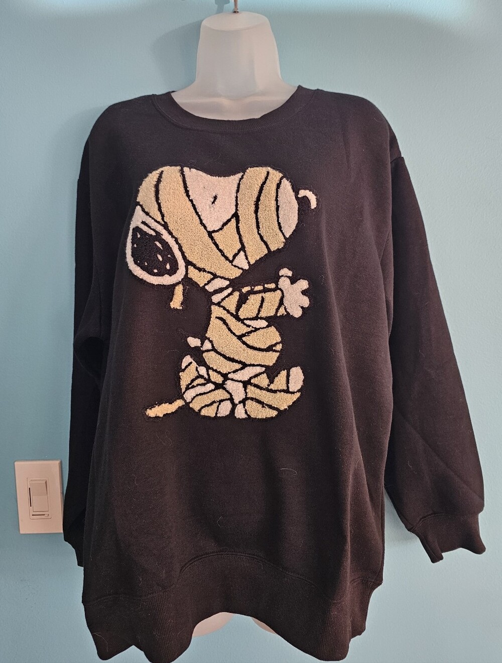 Peanuts Black Crewneck Sweater with Cream Snoopy Graphic